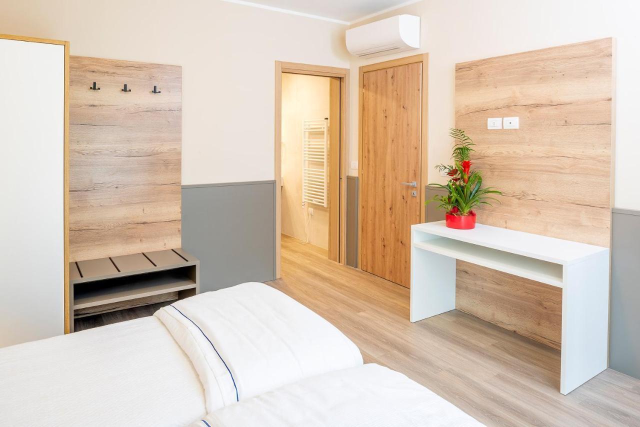 Residenza Panorama Aparthotel Костермано Екстериор снимка