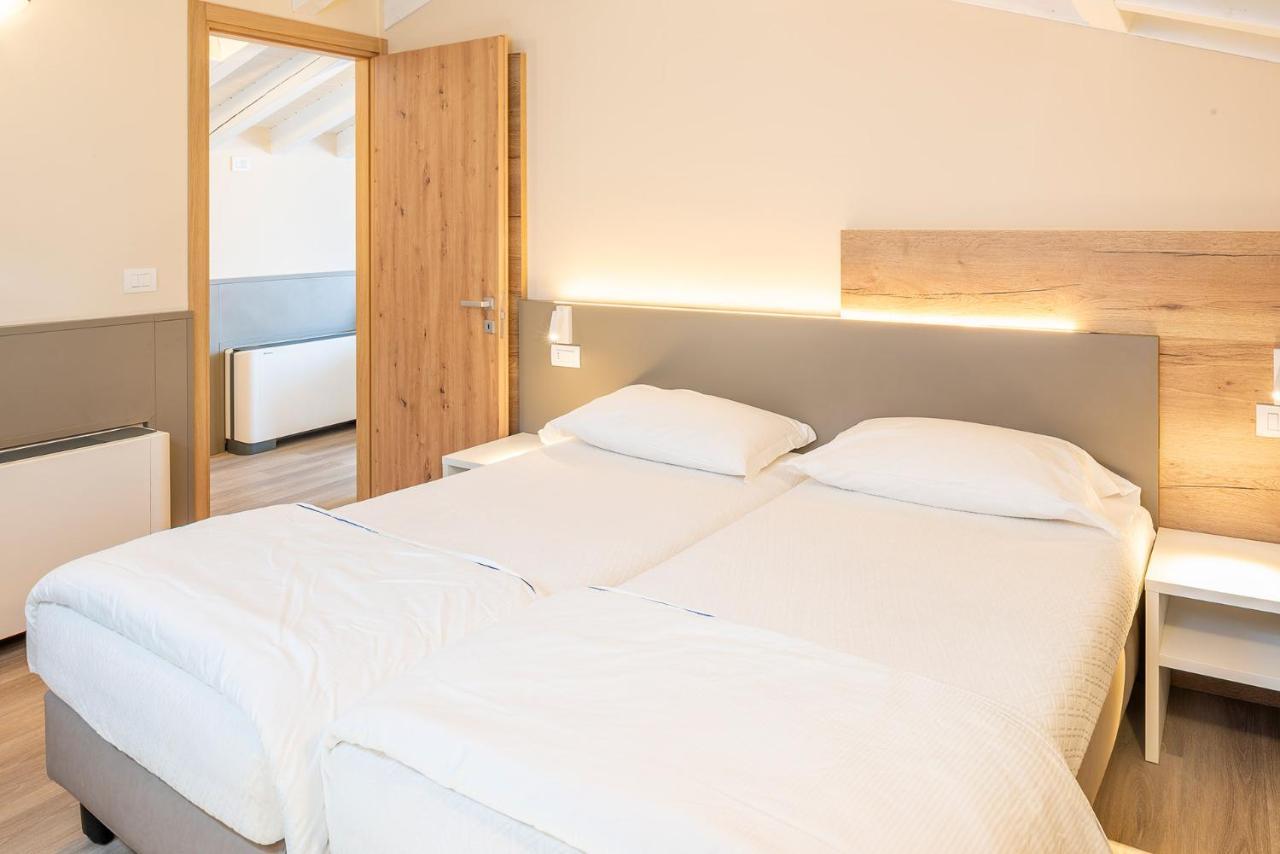 Residenza Panorama Aparthotel Костермано Екстериор снимка