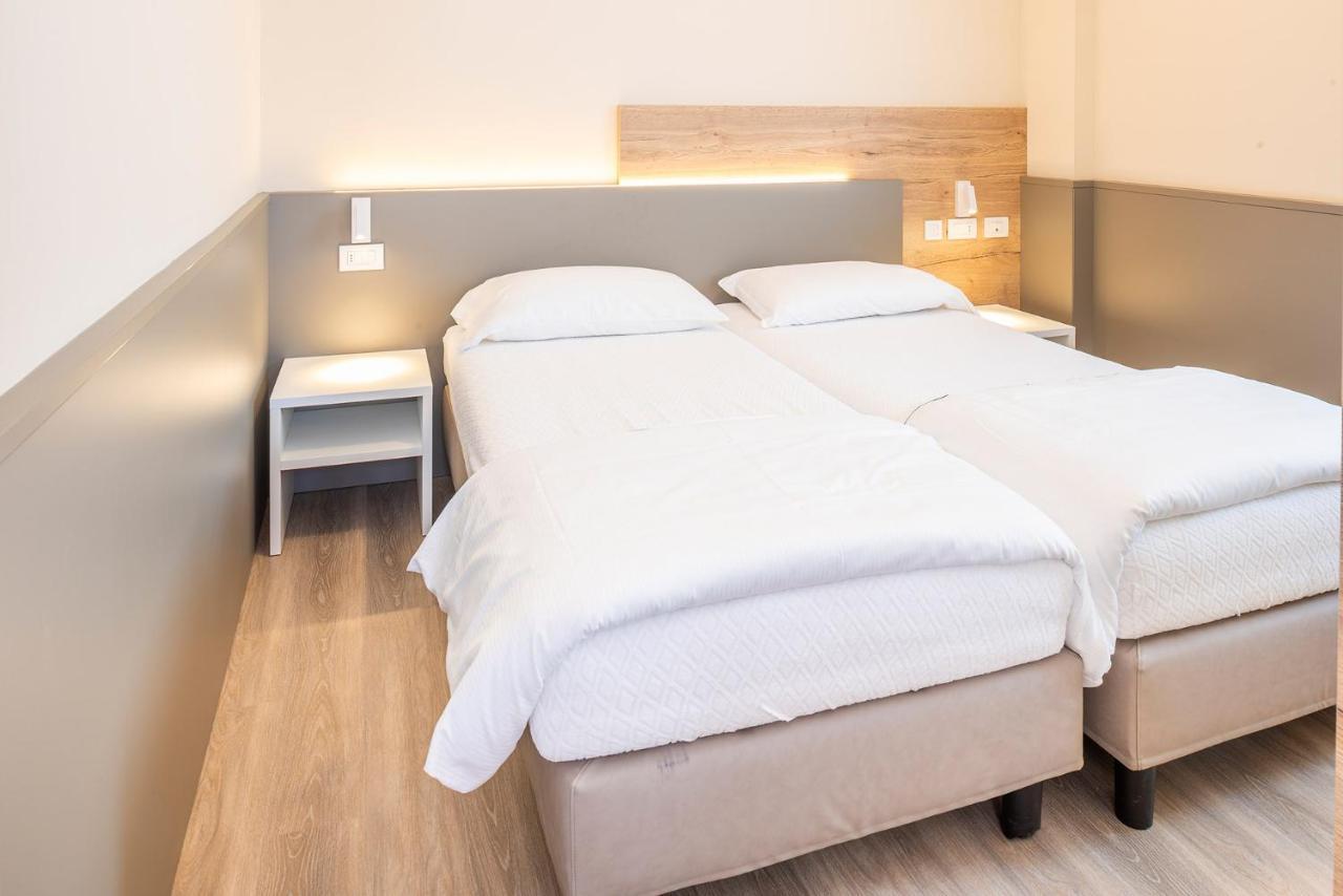 Residenza Panorama Aparthotel Костермано Екстериор снимка