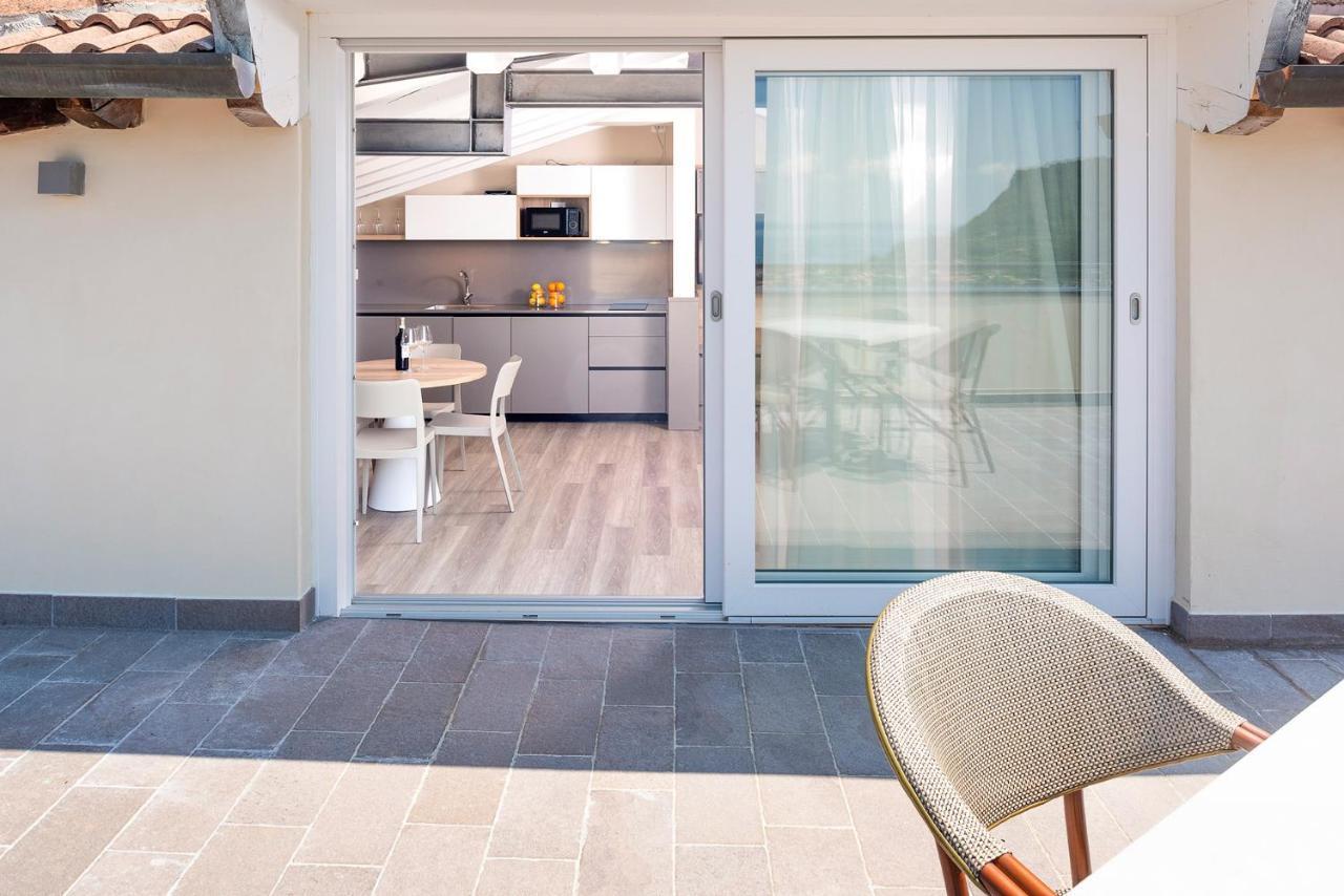 Residenza Panorama Aparthotel Костермано Екстериор снимка