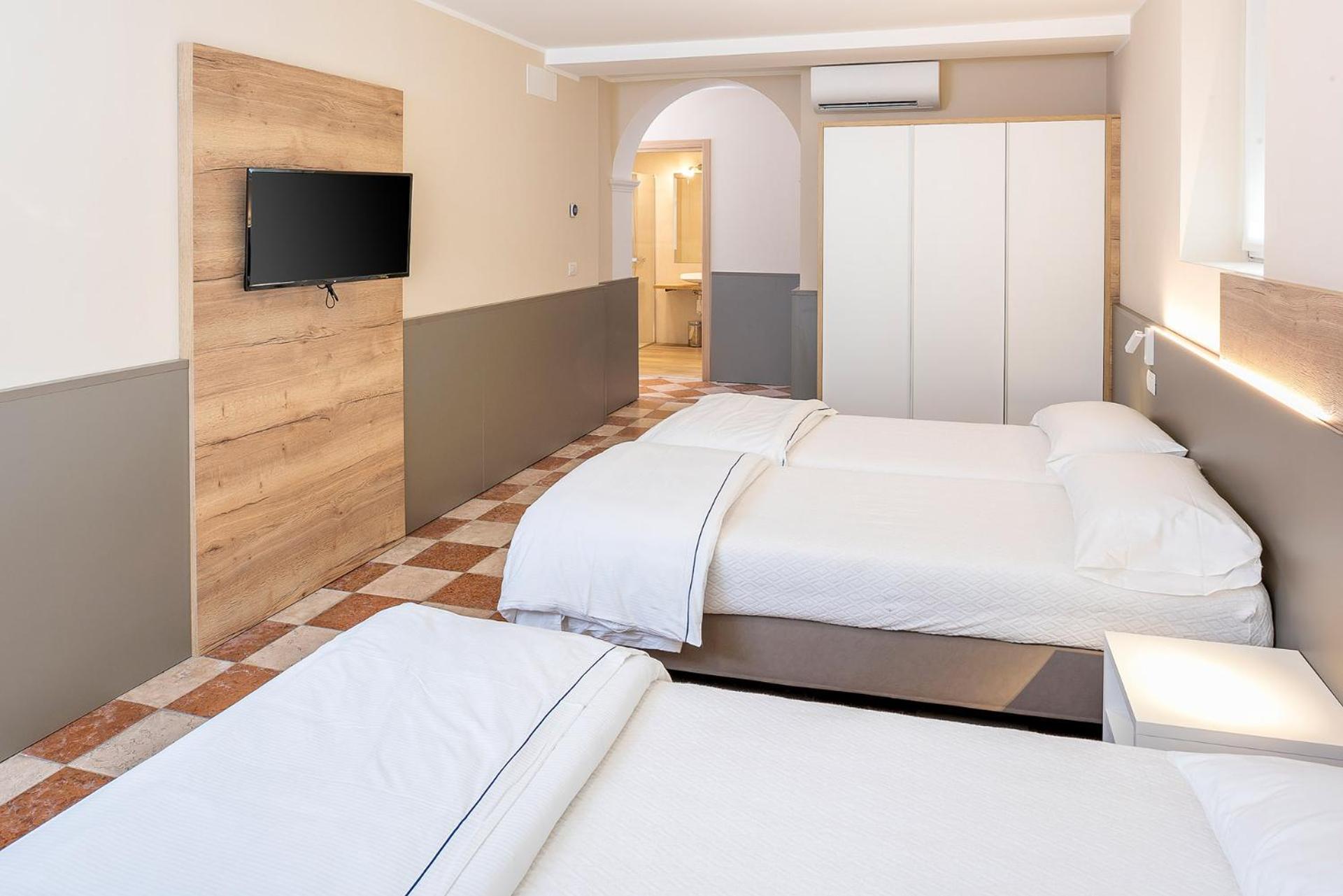 Residenza Panorama Aparthotel Костермано Екстериор снимка