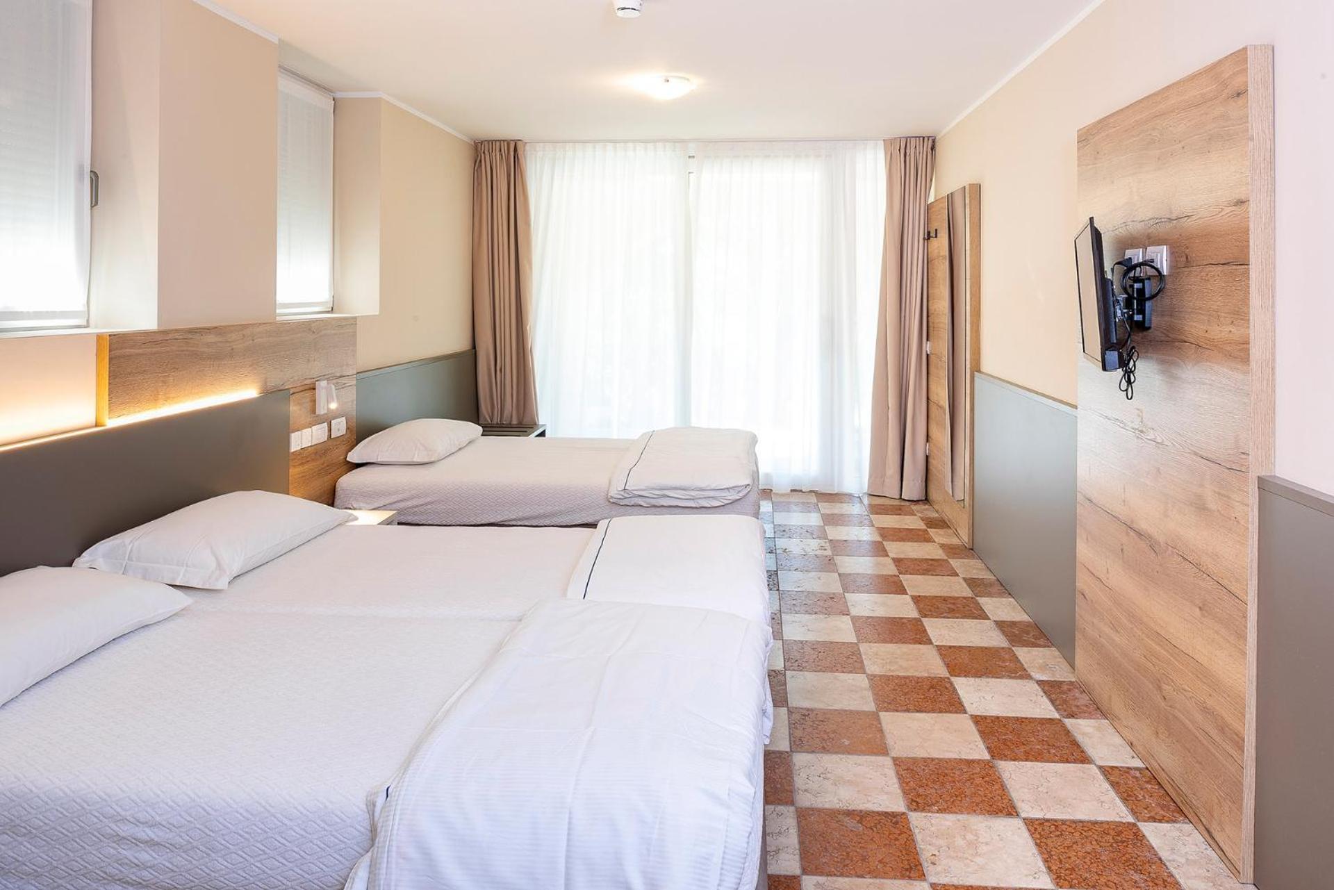 Residenza Panorama Aparthotel Костермано Екстериор снимка